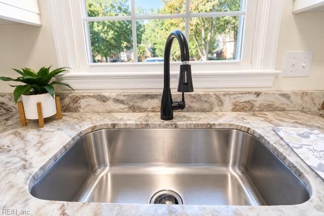 Property Photo:  112 Wellesley Dr  VA 23606 