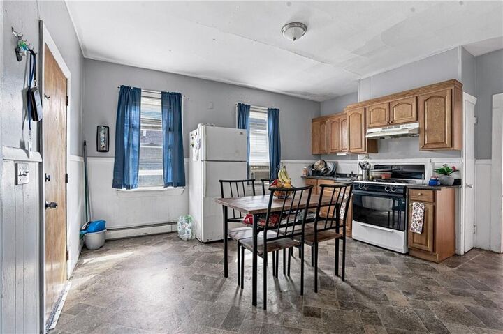 Property Photo:  51 Hall Street  RI 02904 