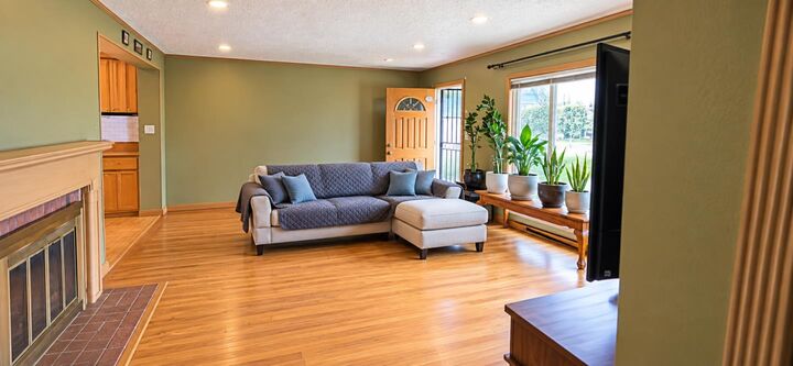 Property Photo: 731 Thornhill Drive CA 94015