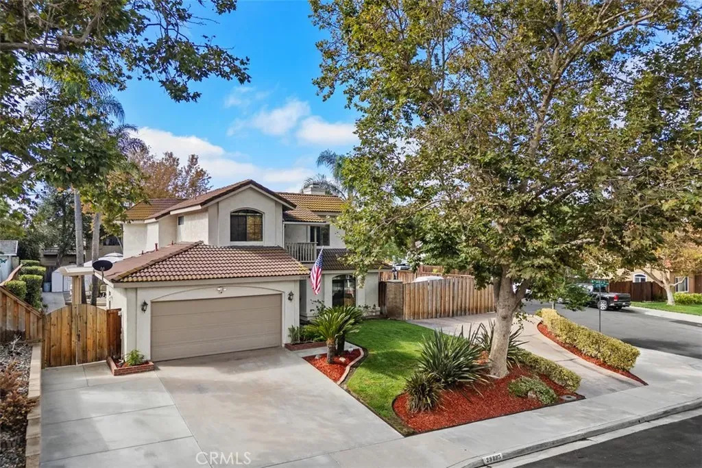 Property Photo:  29885 Avenida Cima Del Sol  CA 92591 