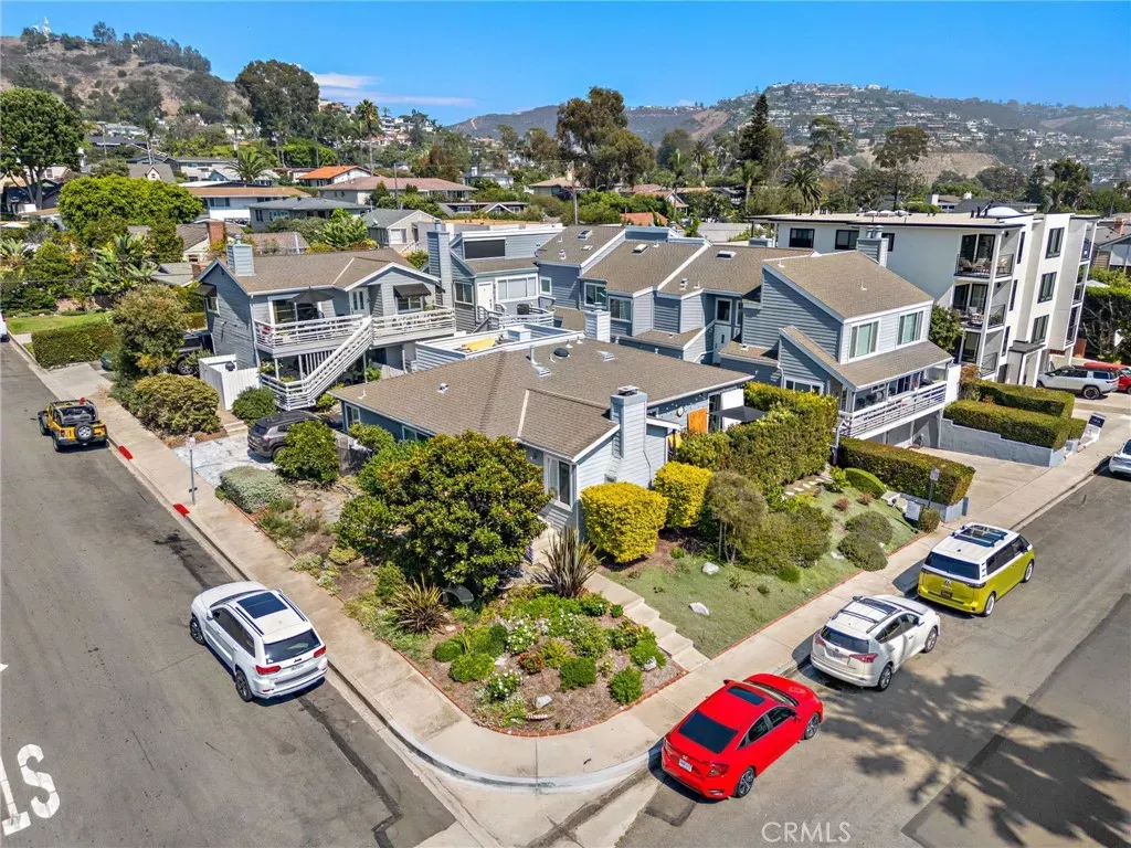 Property Photo:  436 Cypress 2  CA 92651 
