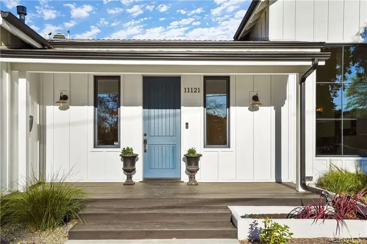 Property Photo: 11121 Valley Spring Lane CA 91602
