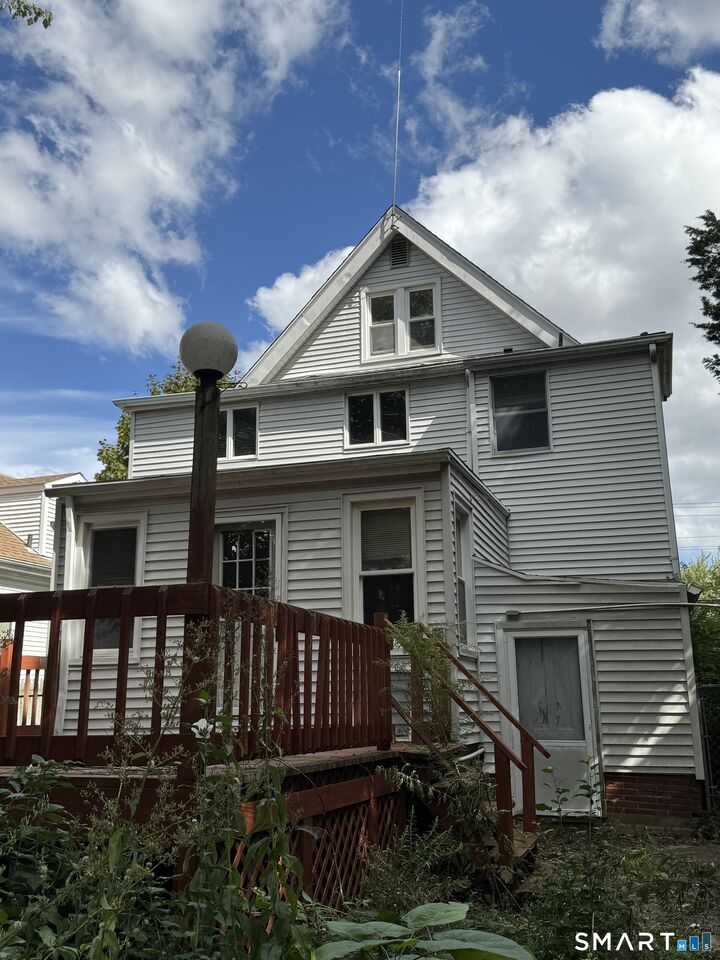 Property Photo:  136 Collis Street  CT 06516 