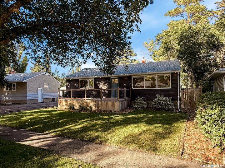 Property Photo:  41 Motherwell Crescent  SK S4S 3Z3 