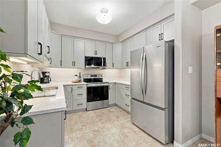 Property Photo:  110 Armistice Way 305  SK S7J 5L8 