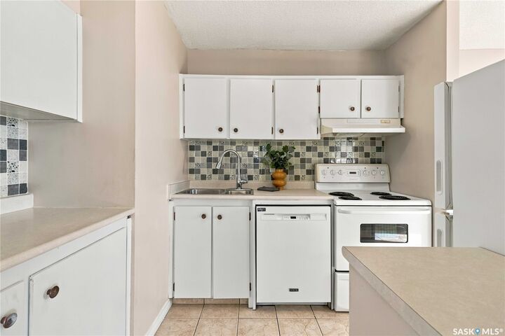 Property Photo:  320 5th Avenue N 1907  SK S7K 2P5 