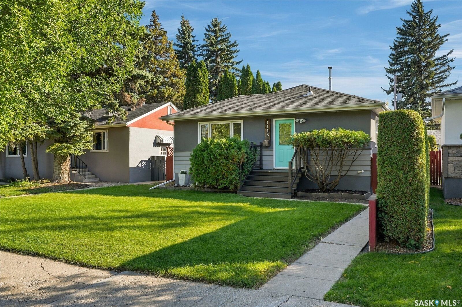 Property Photo: 1118 2nd Street E SK S7H 1R5