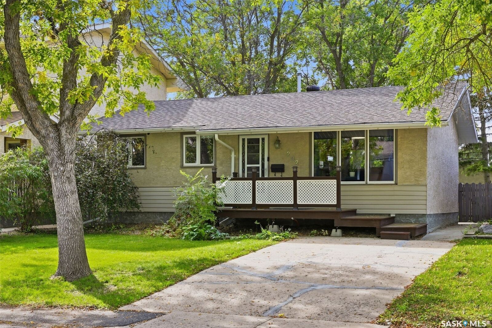 Property Photo:  282 Trudelle Crescent  SK S4T 6T5 