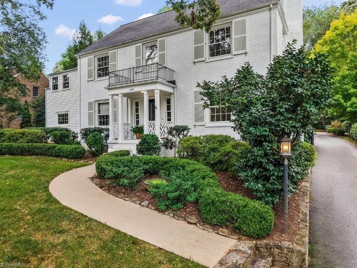 Property Photo: 628 Roslyn Road NC 27104