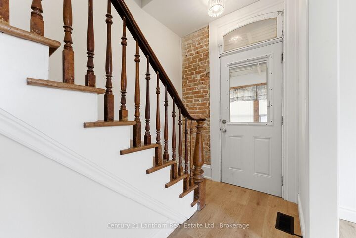 Property Photo:  16 Store Street  ON K0K 1T0 