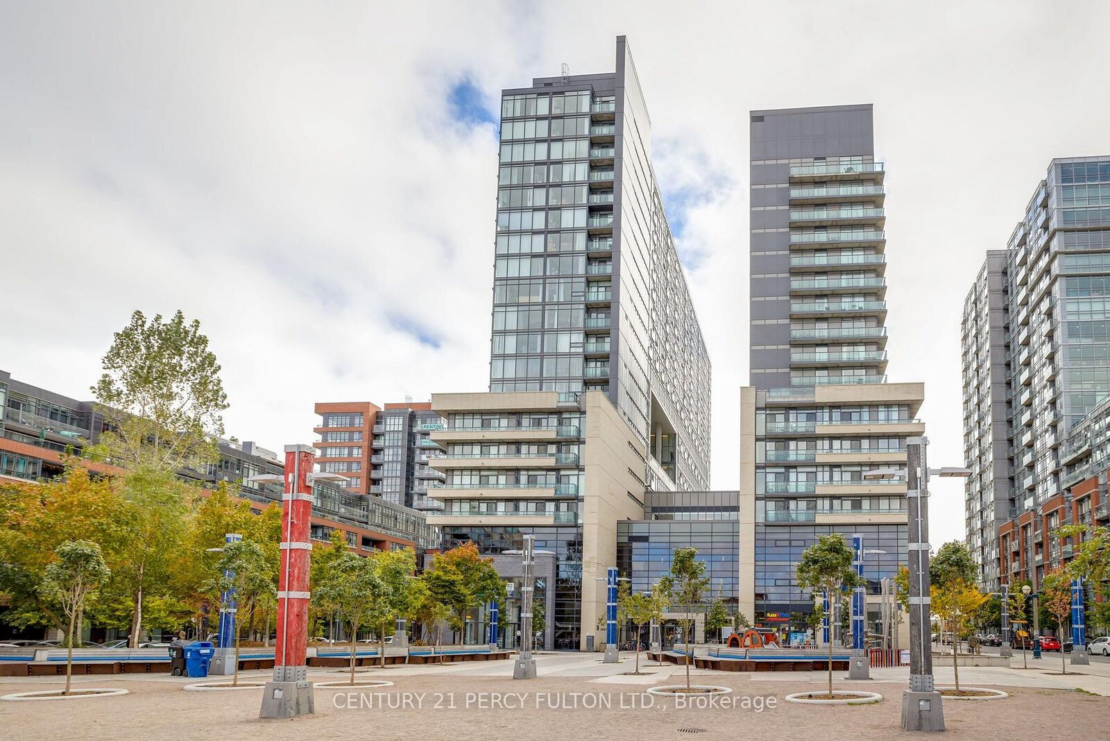 Property Photo: 36 Lisgar Street 1110W ON M6J 0C7