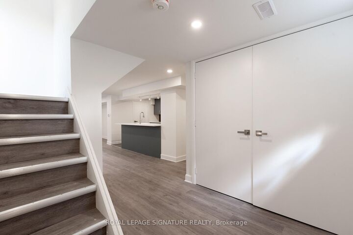 Property Photo:  91 Bishop Avenue Lower Level  ON M2M 1Z5 
