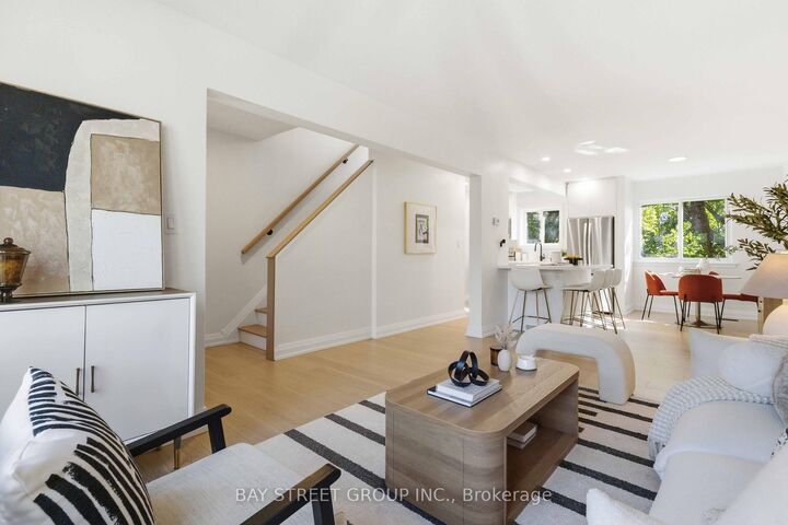 Photo de la propriété:  115 Bergen Road  ON M1P 1S3 