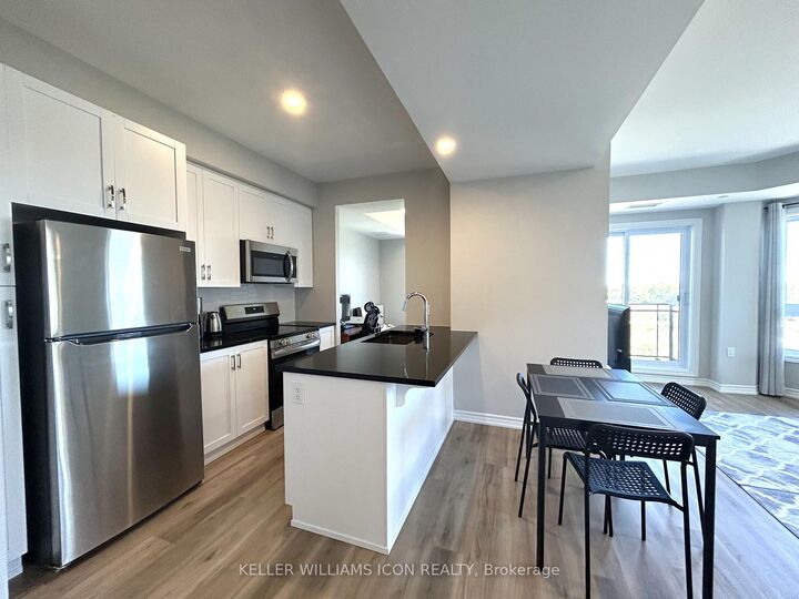 Property Photo:  1350 Hemlock Road 605  ON K1K 5C2 