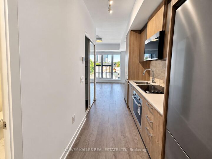 Property Photo:  30 Dreamers Way 450  ON M5A 0Y7 