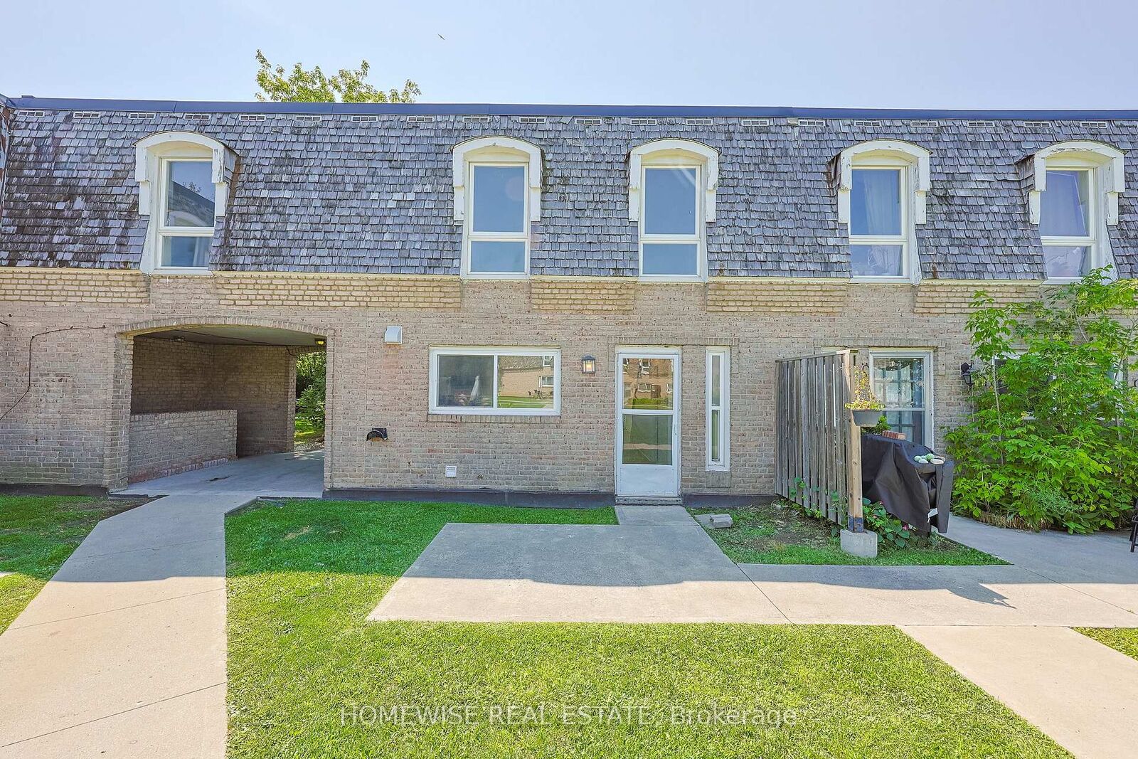 Property Photo:  1400 Winding Trail 24  ON L4X 1W9 