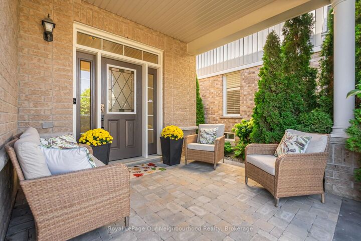 Photo de la propriété: 38 Worden Drive ON L1E 0C5
