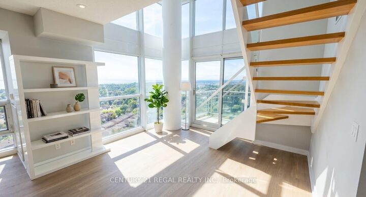 Property Photo:  155 Legion Road N 2705  ON M8Y 0A7 