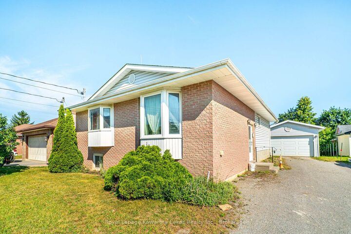 Property Photo:  182 Colborne Street W  ON K9V 6A1 