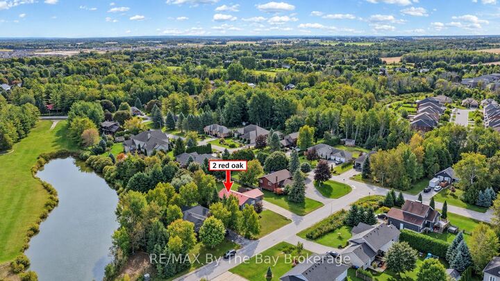 Property Photo:  2 Red Oak Drive  ON L9Z 1J5 