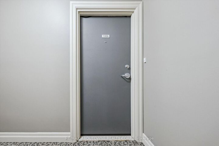 Photo de la propriété: 81 Millside Drive 1006 ON L9T 3X4