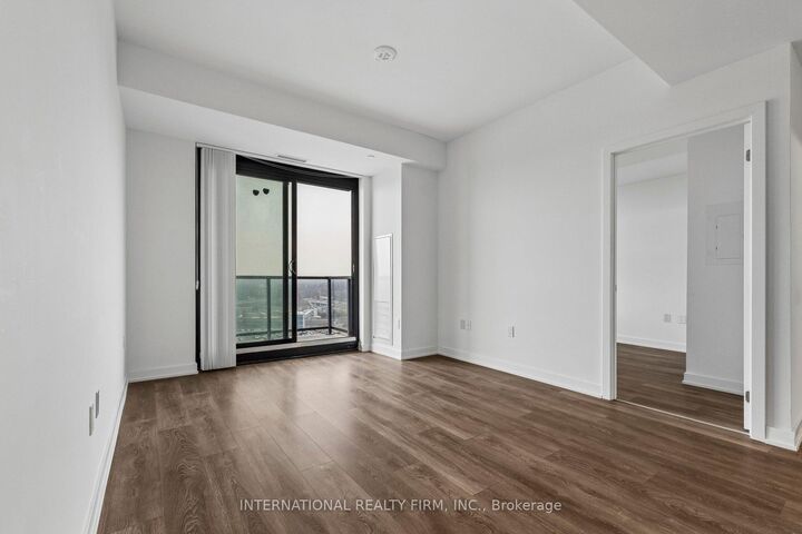 Photo de la propriété:  1606 Charles Street 1701  ON L1N 0P1 