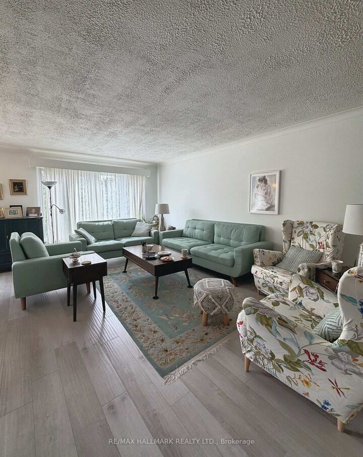 Property Photo:  24 Sabine Road  ON M9B 3A8 