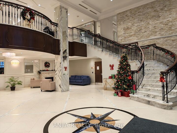 Property Photo:  89 South Town Centre Boulevard 917  ON L6G 0E8 