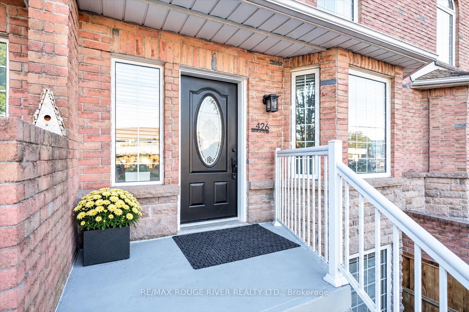 Property Photo: 426 Brock Street N ON L1N 4H9
