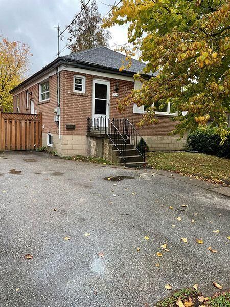 Property Photo:  277 Bogert Avenue Main  ON M2N 1L4 