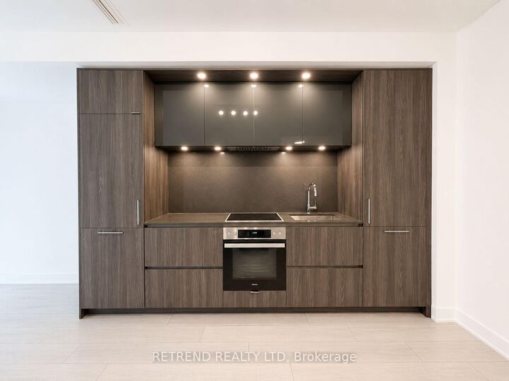 Property Photo:  15 Mercer Street 721  ON M5V 0T8 