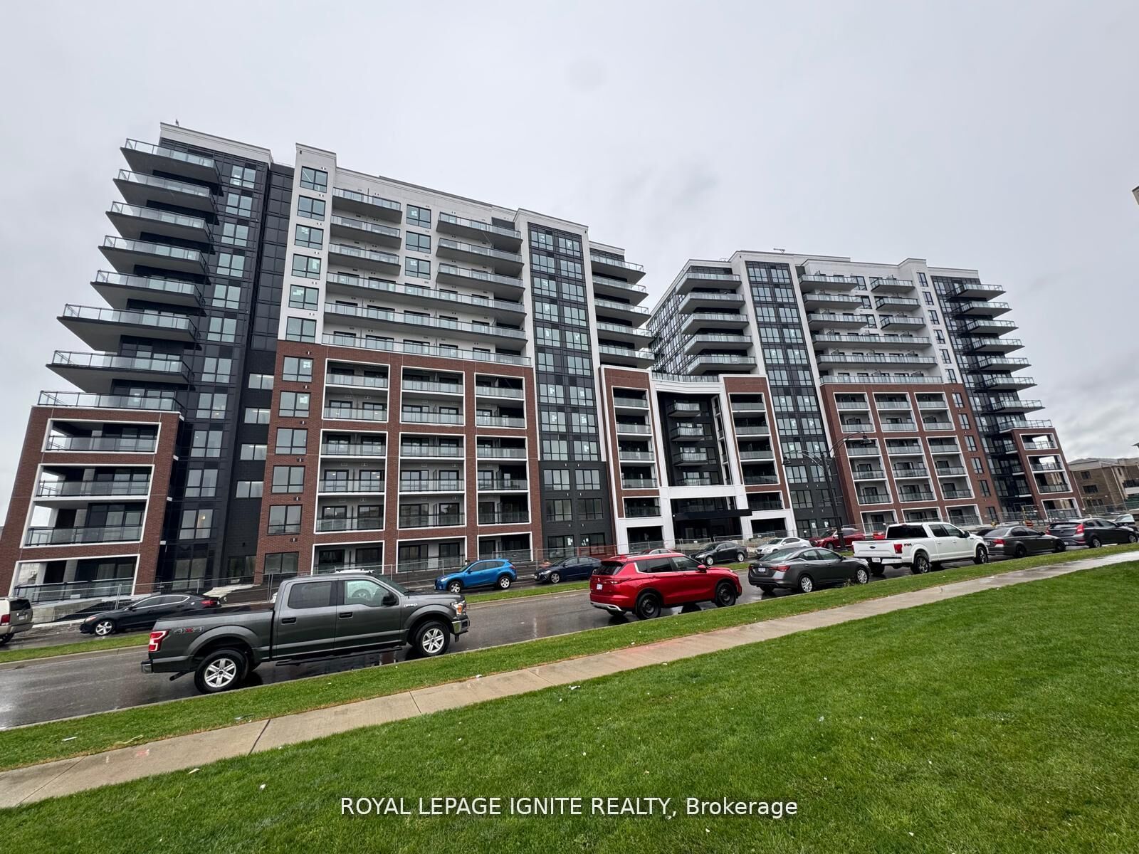 Property Photo:  51 Clarington Boulevard 410  ON L1C 7J8 