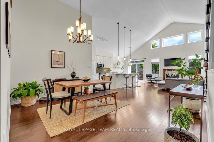 Photo de la propriété:  272 Via San Marino Street  ON K2J 5X9 