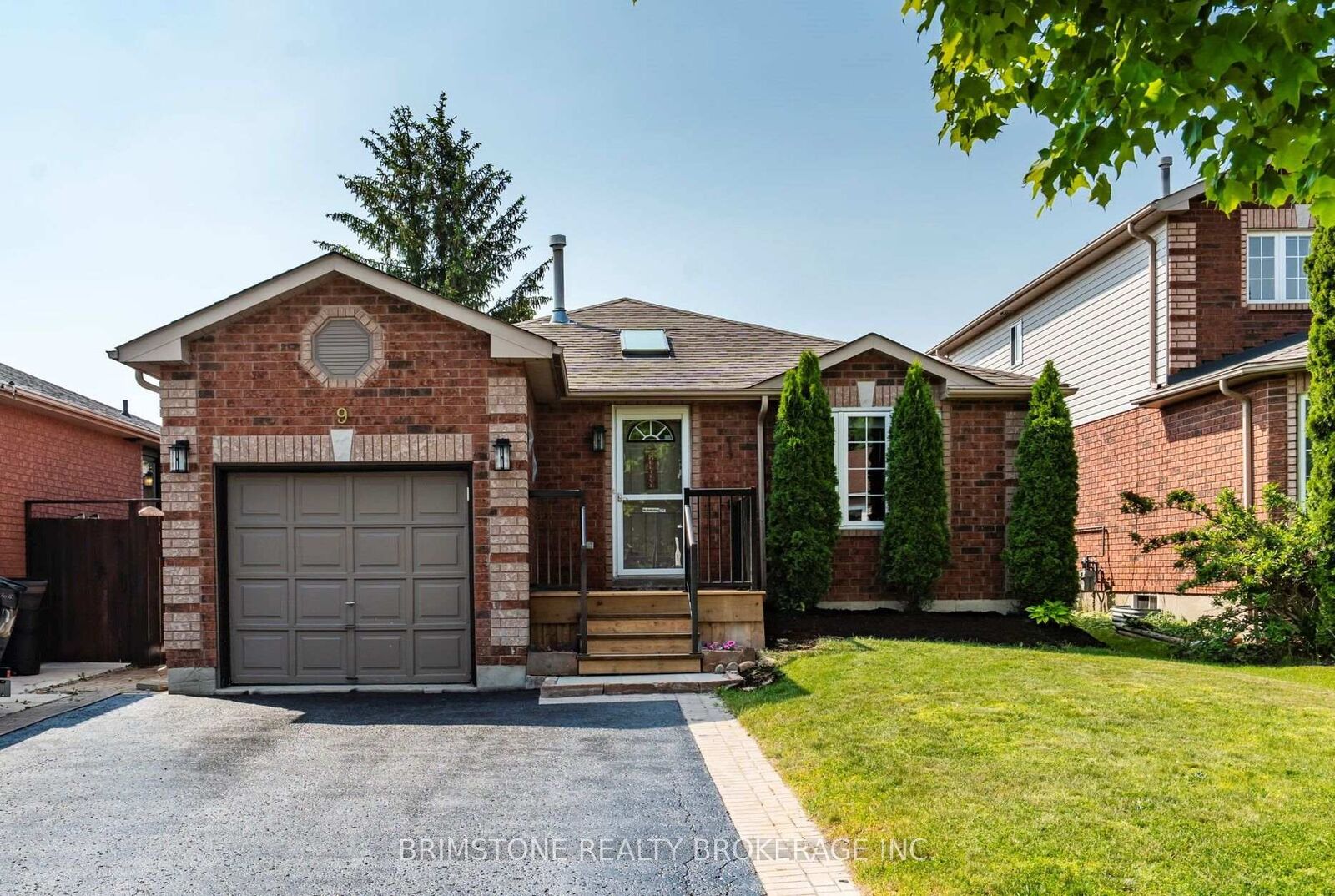 Photo de la propriété: 9 Holly Meadow Road ON L4N 8S1
