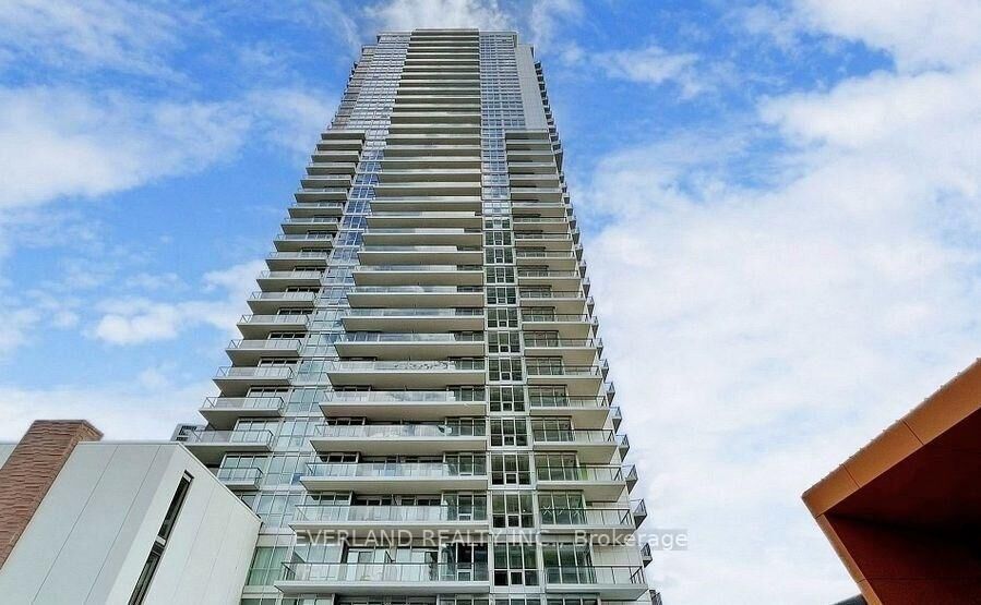 Property Photo:  95 McMahon Drive 1702  ON M2K 0H2 