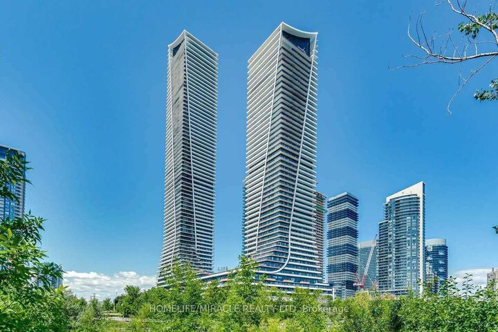 Property Photo: 30 Shore Breeze Drive 5002 ON M8V 1A1