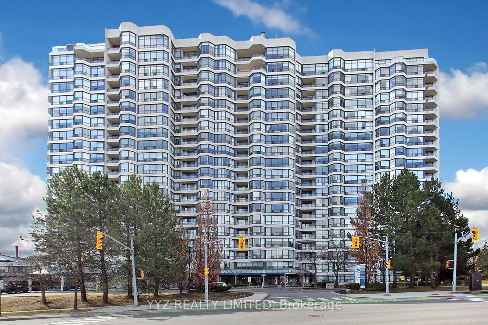 Property Photo:  1 Clark Avenue W 808  ON L4J 7Y6 
