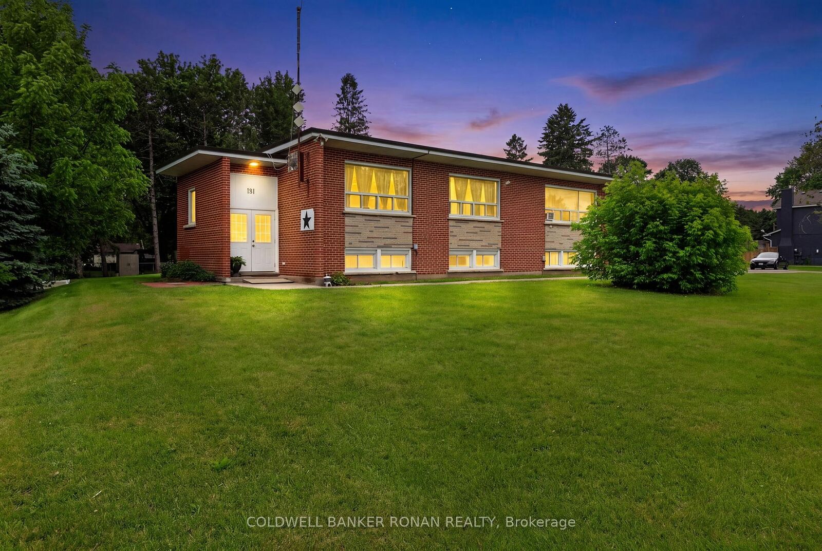Property Photo:  181 Murphy Road  ON L0M 1B1 