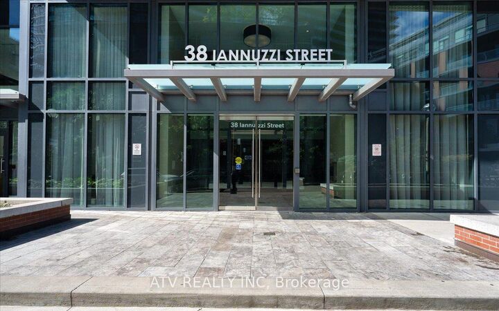 Property Photo:  38 Iannuzzi Street Uph03  ON M5V 0S2 