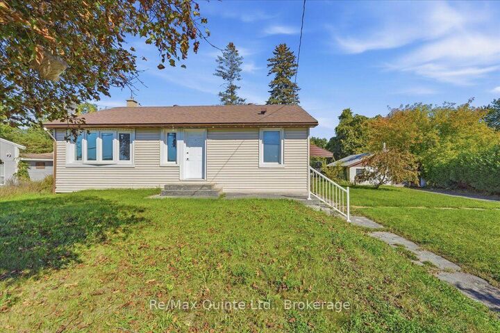 Property Photo:  106 Whites Road  ON K8V 5P5 