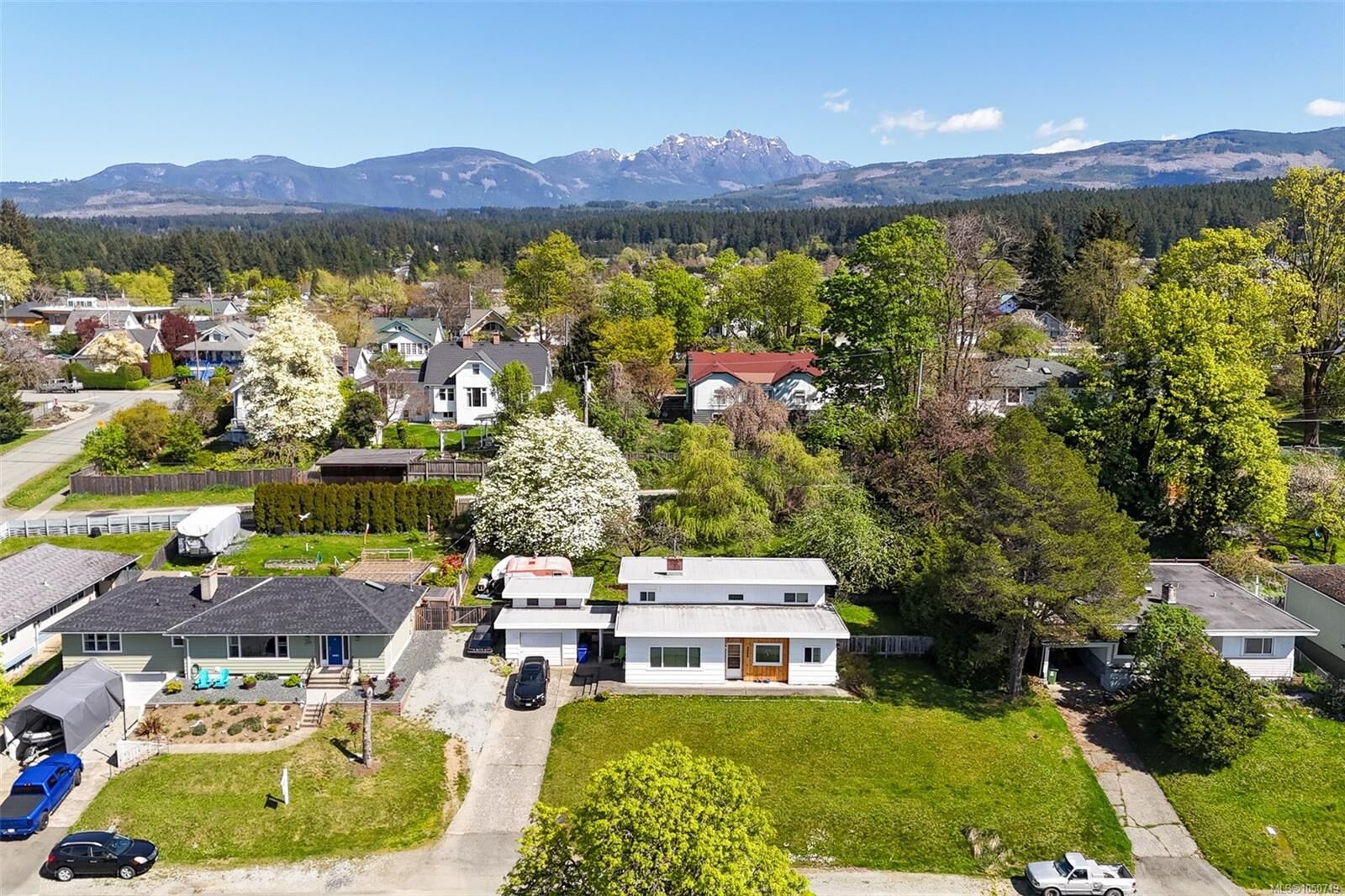 Property Photo:  2955 6th Ave  BC V9Y 2H1 