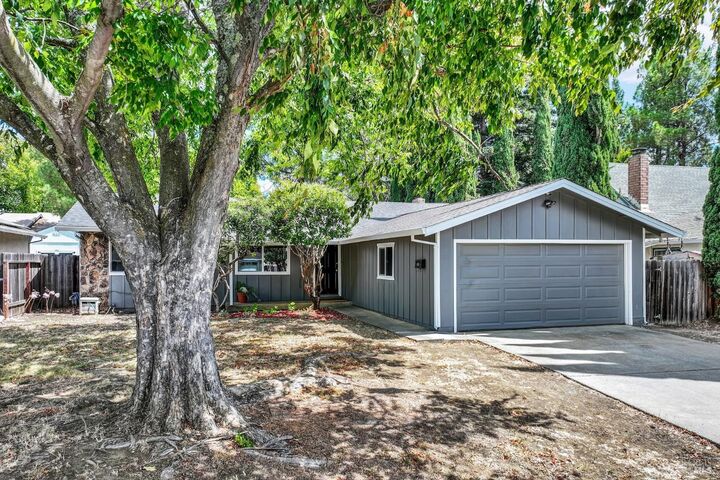 Property Photo:  2964 Orchid Street  CA 94533 