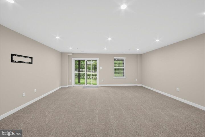 Property Photo: 221 Sugar Maple Square PA 19335