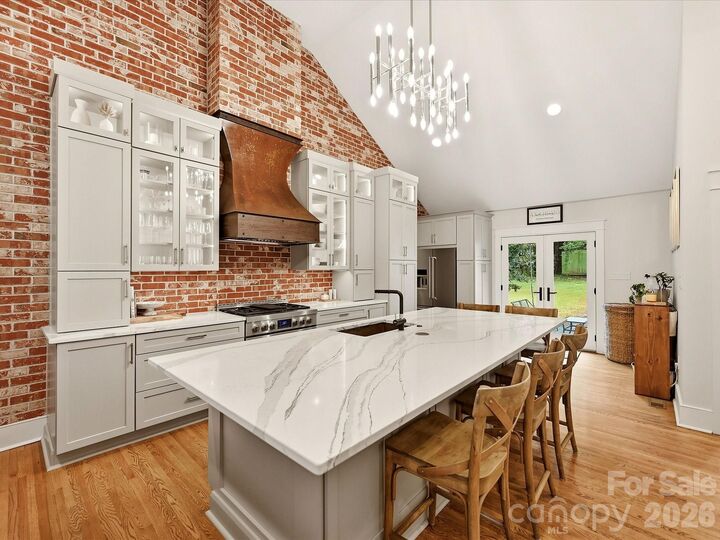 Property Photo:  720 Fugate Avenue  NC 28205 
