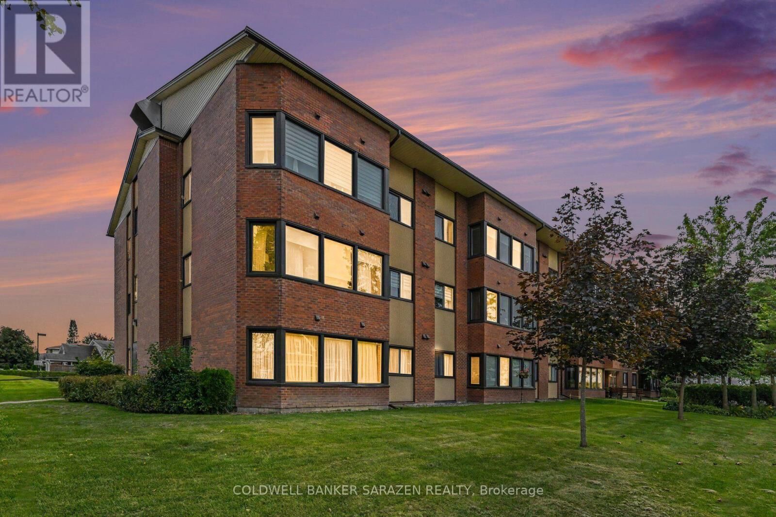 Property Photo: 124 Daniel Street South 308 ON K7S 2L7