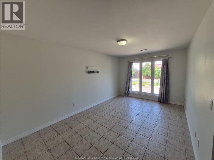 Property Photo:  1756 Daytona Avenue  ON N9B 3W5 