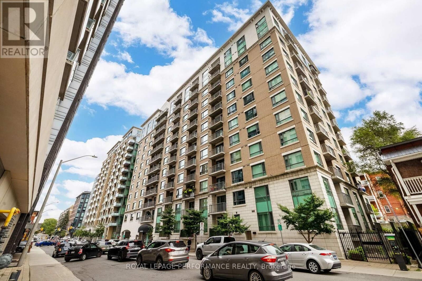 Property Photo:  200 Besserer Street 604  ON K1N 0A7 
