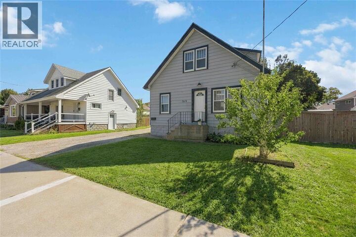 Property Photo:  319 Talfourd Street  ON N7T 1P5 
