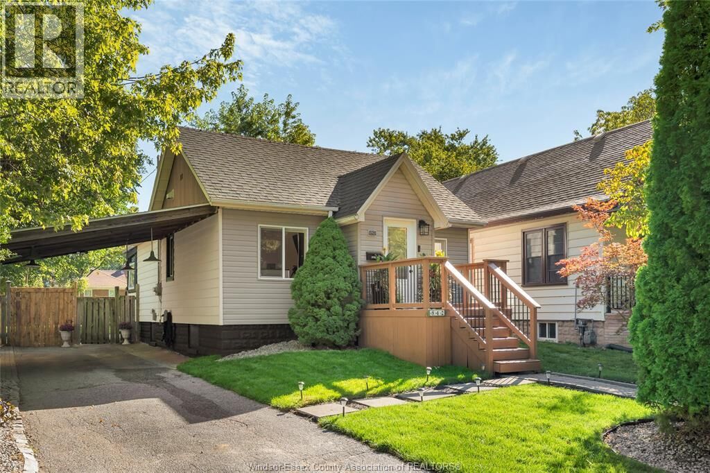 Property Photo: 842 Ford Boulevard ON N8S 2E7