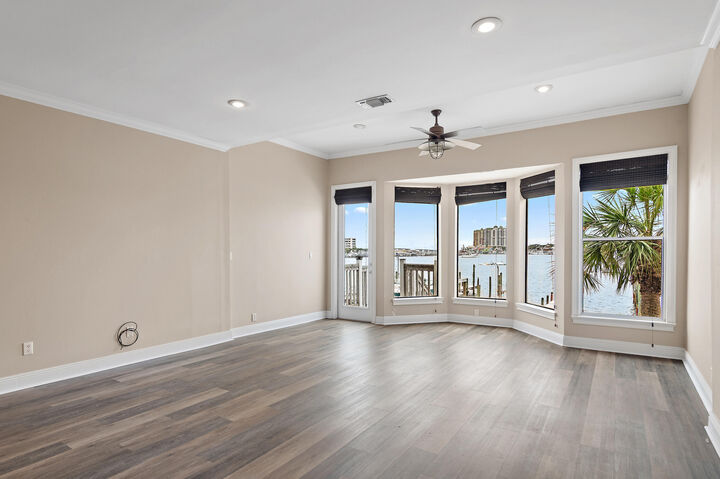 Property Photo:  365 Gulf Shore Drive Unit 5  FL 32541 